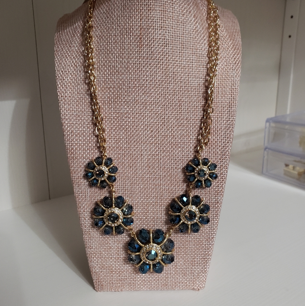 Statement Necklace - Picture 2 of 3